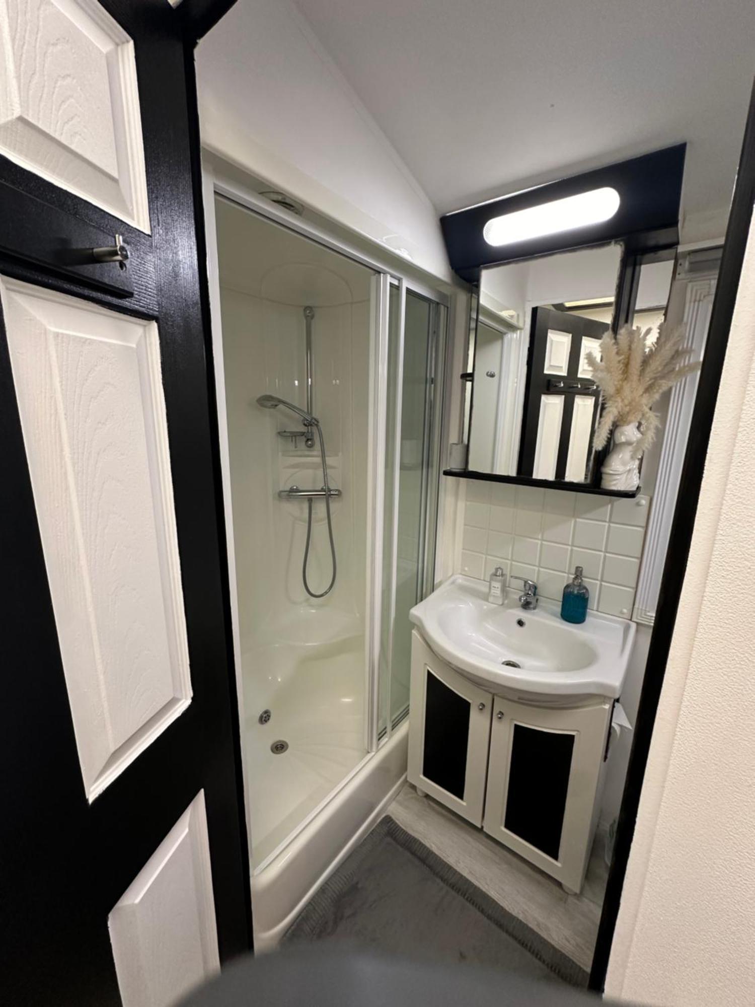 Caravan Rabbit House No 81 At Three Lochs Holiday Park Newton Stewart Luaran gambar